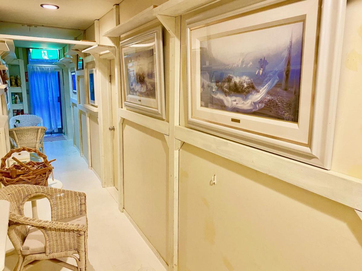 Mt Fuji Cat&Dog&Spa pension Blue Poppy Fujikawaguchiko Bagian luar foto
